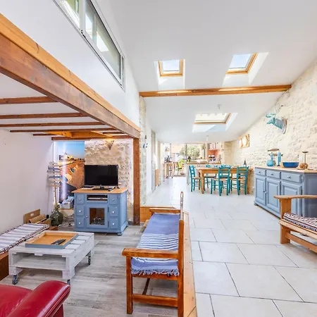 Vakantiehuis Maison Proche De La *