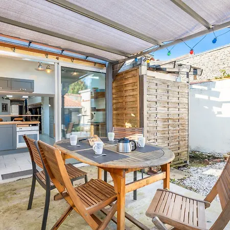 Vakantiehuis Maison Proche De La *