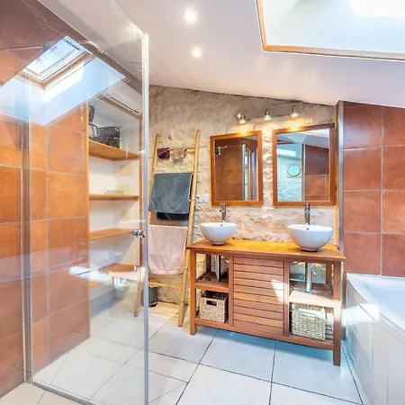 Maison Proche De La بيت للعطل