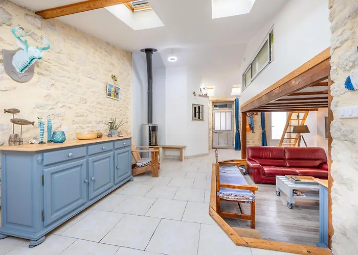 בית נופש Maison Proche De La *