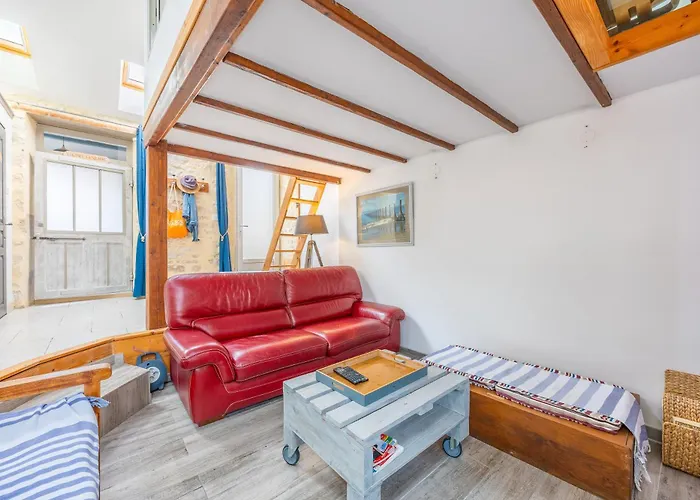 Maison Proche De La *